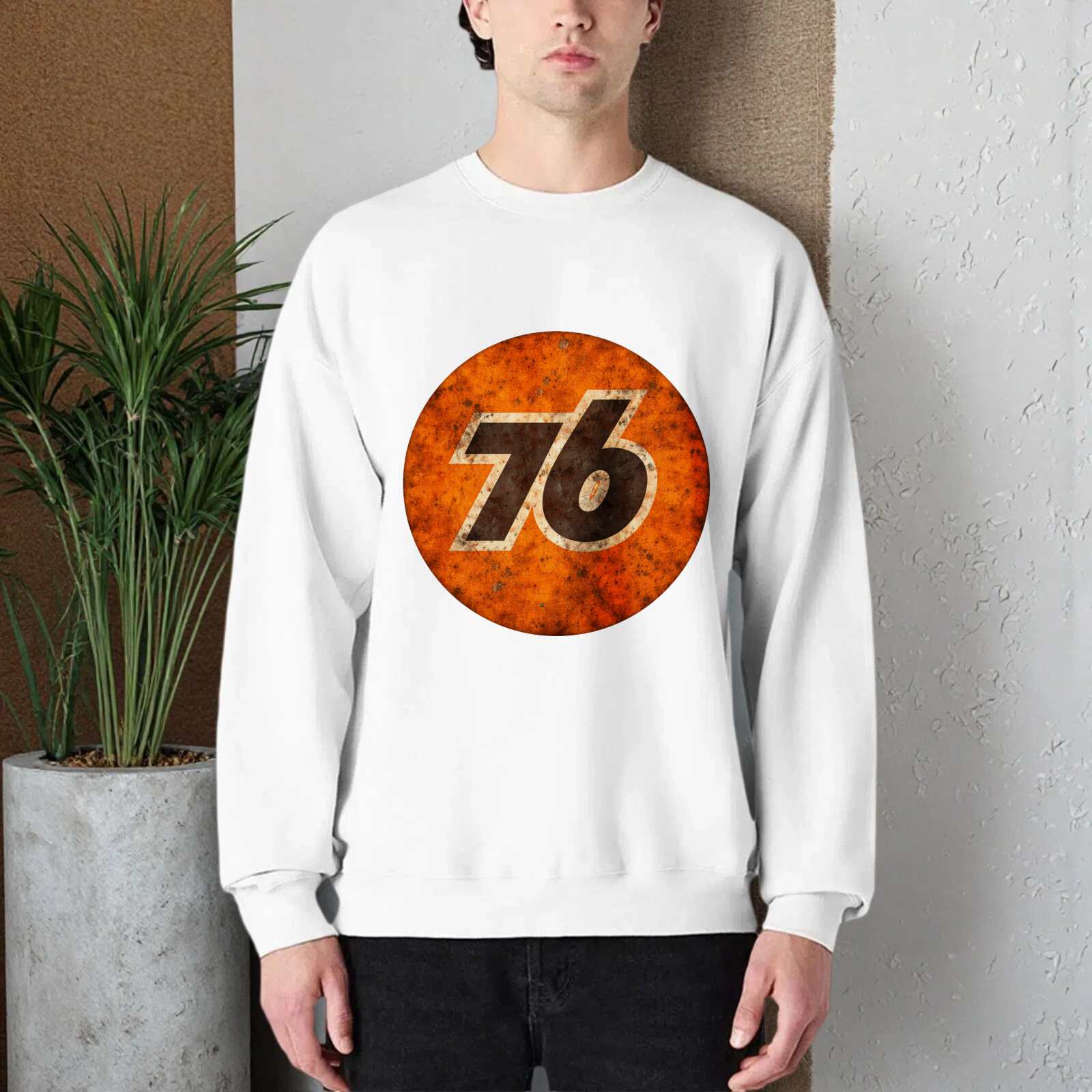 TEECURENT 76 Logo Sweatshirt Black Crewneck Pullover Fashion Graphic Sweatshirt Unisex Casual Wear