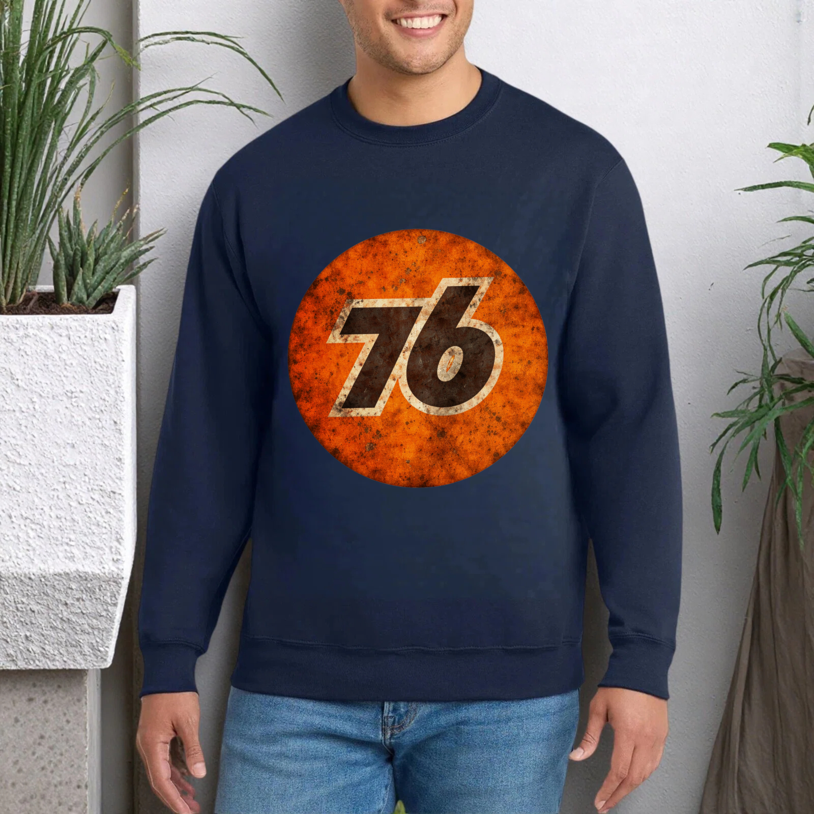 TEECURENT 76 Logo Sweatshirt Black Crewneck Pullover Fashion Graphic Sweatshirt Unisex Casual Wear