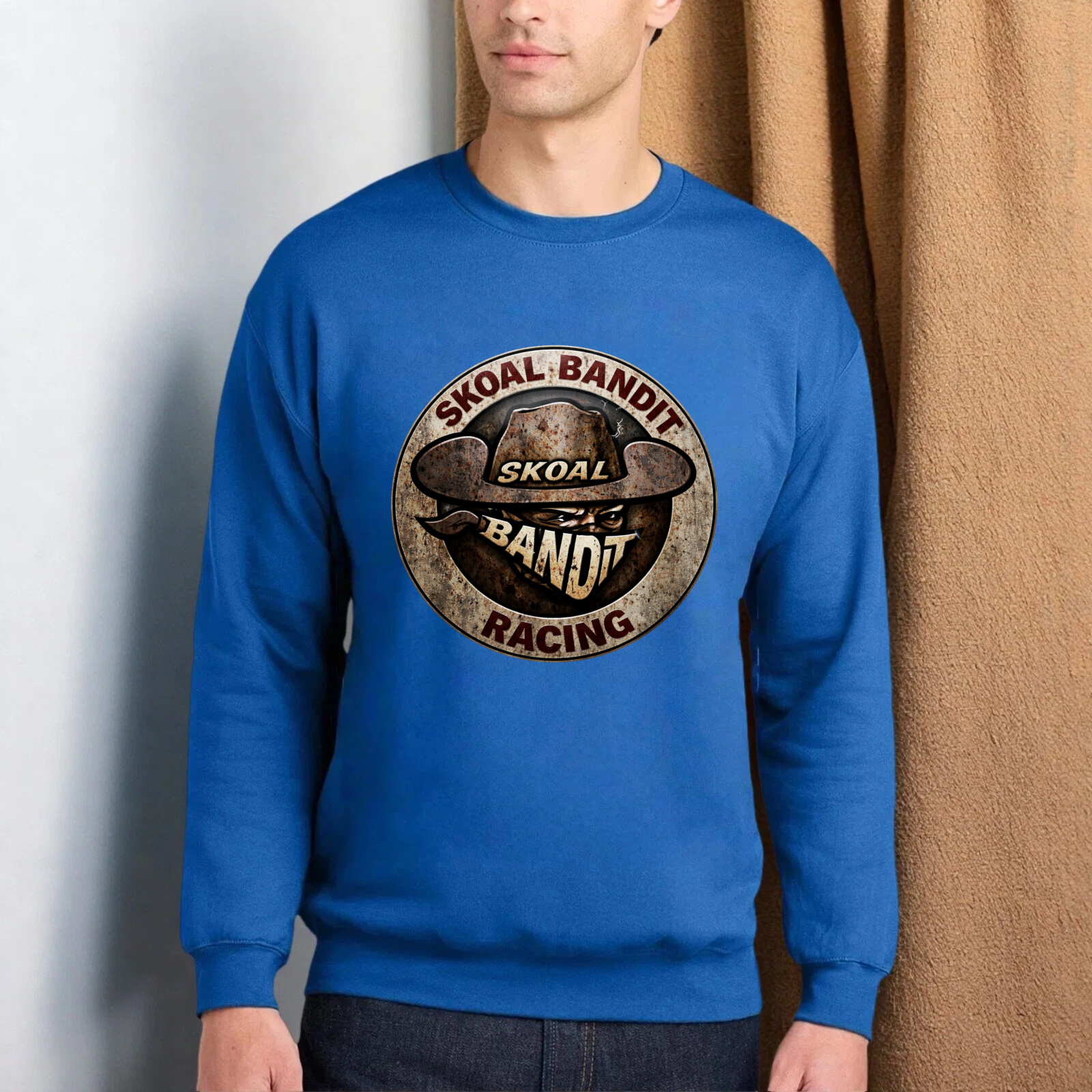 TEECURENT Skual Bandit Racing Logo Sweatshirt Unisex Crewneck Pullover Black Vintage Style Graphic Sweatshirt For Men And Women