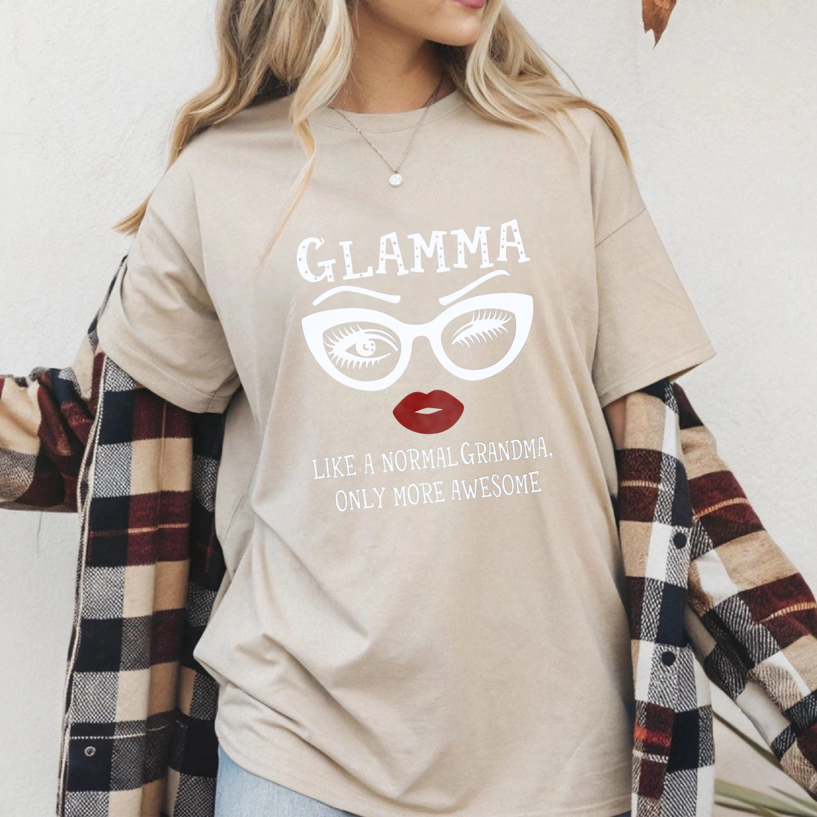 TEECURENT Glamma Like A Normal Grandma Only More Awesome T Shirt WOMEN