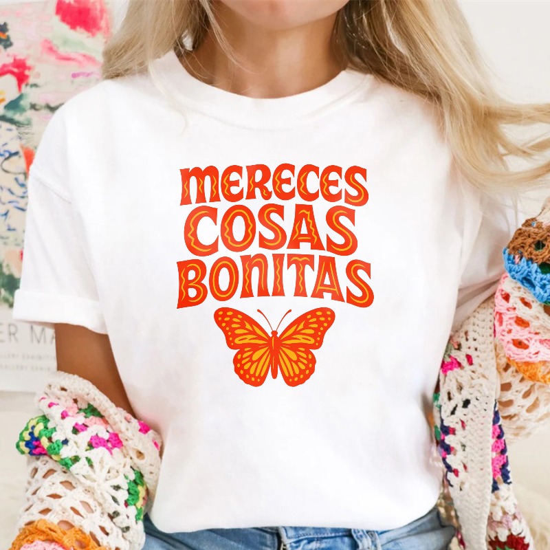 Mereces Cosas Bonitas Butterfly Design Unisex Classic T-shirt