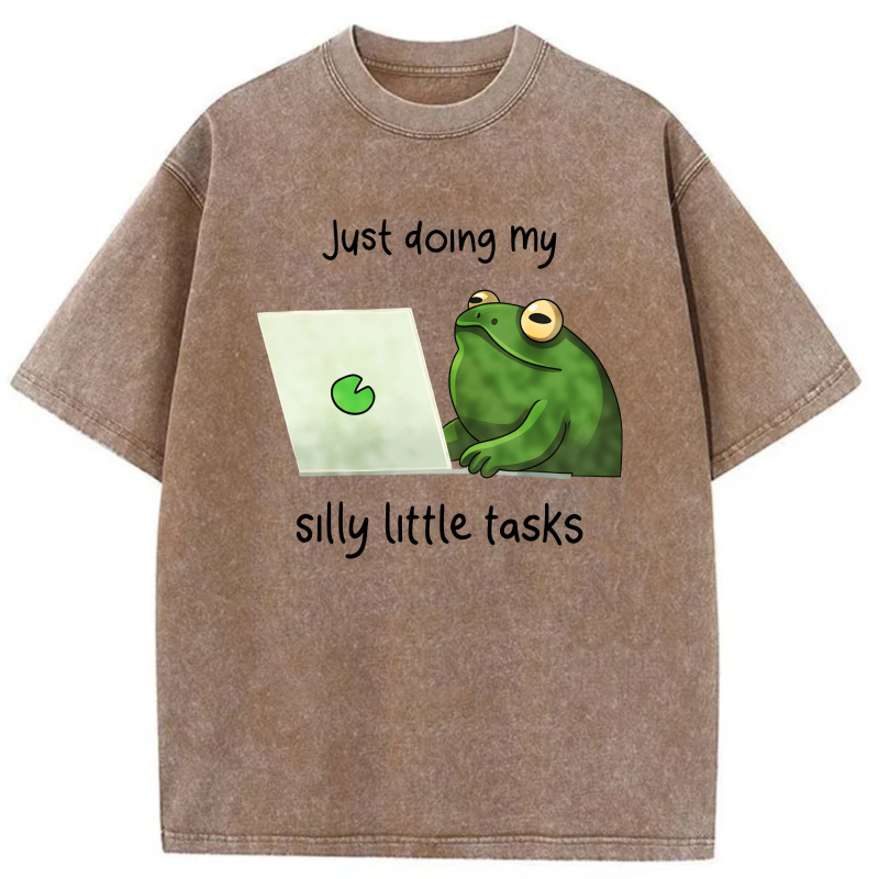 Frog Using Laptop With Text Above And Below tshirt 100% cotton