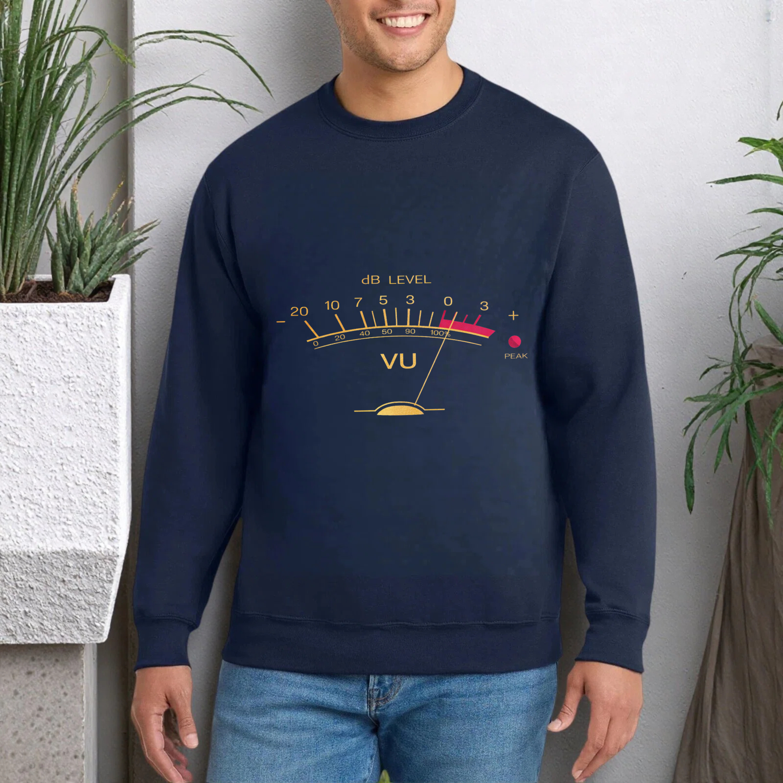 TEECURENT Black Sweatshirt With VU Meter Design Audio Level Gauge Graphic Unisex Crewneck Pullover Casual Wear For Music Lovers