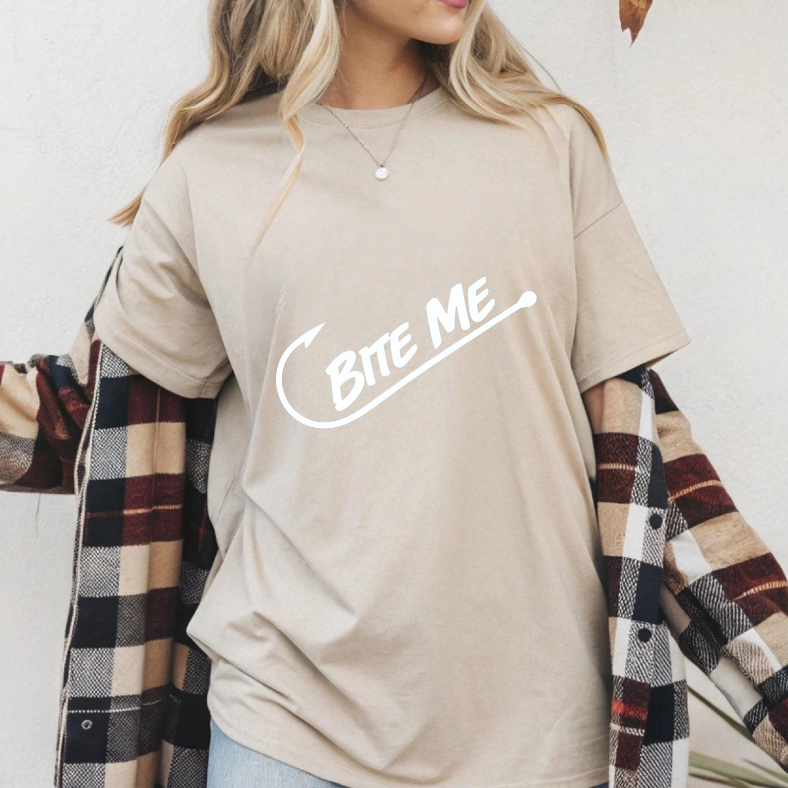 TEECURENT Bite Me T Shirt Funny Sassy Statement Graphic Tee For Men Women Unisex Casual Wear WOMEN