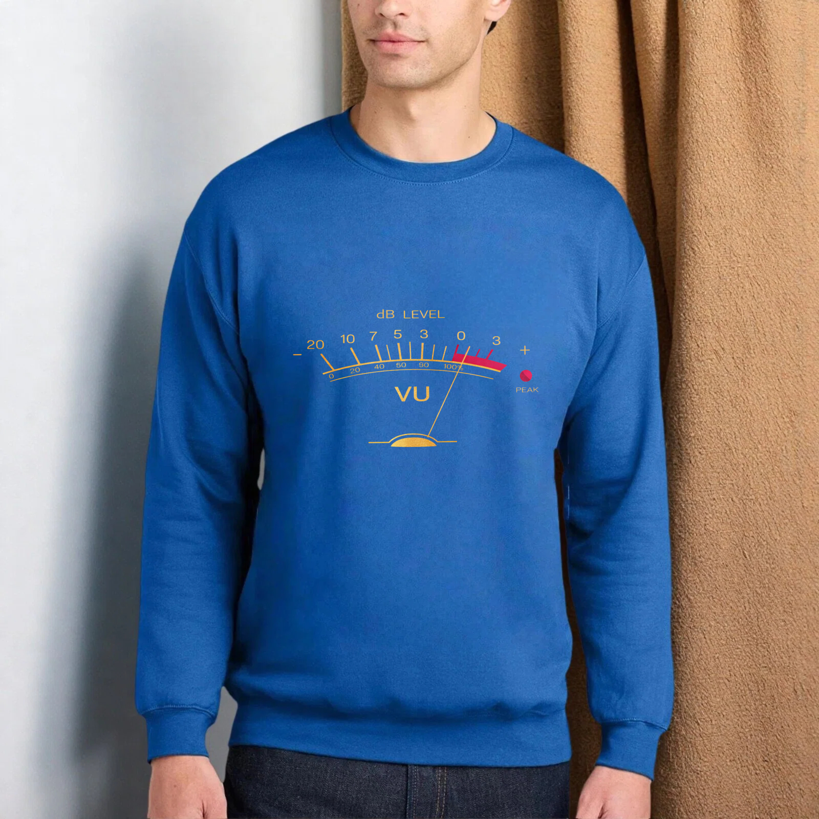 TEECURENT Black Sweatshirt With VU Meter Design Audio Level Gauge Graphic Unisex Crewneck Pullover Casual Wear For Music Lovers