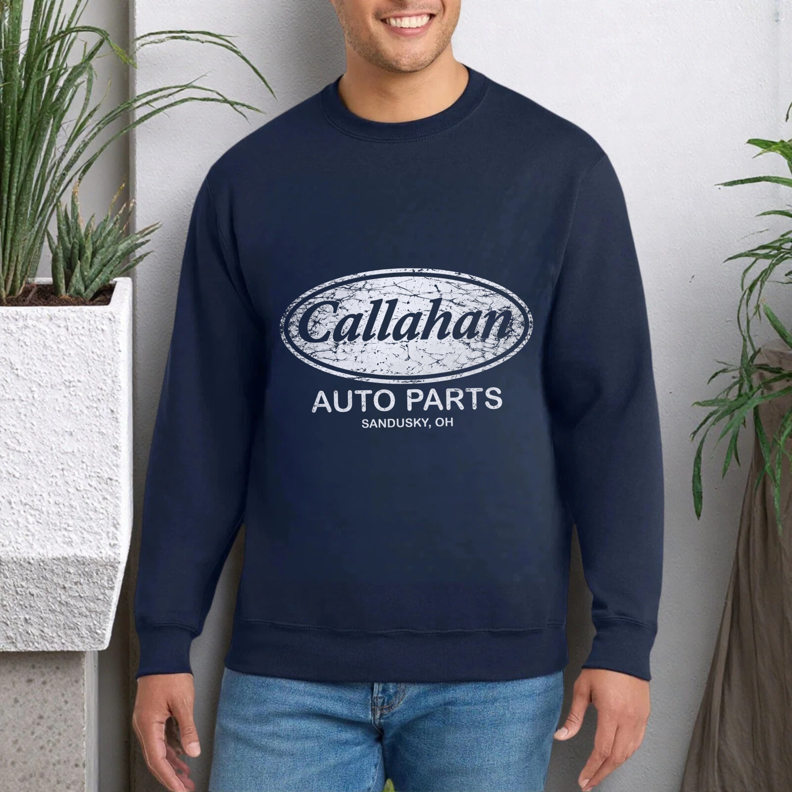 TEECURENT Callahan Auto Parts Sweatshirt Black Oversized Crewneck Pullover Sandusky Oh Vintage Logo Design