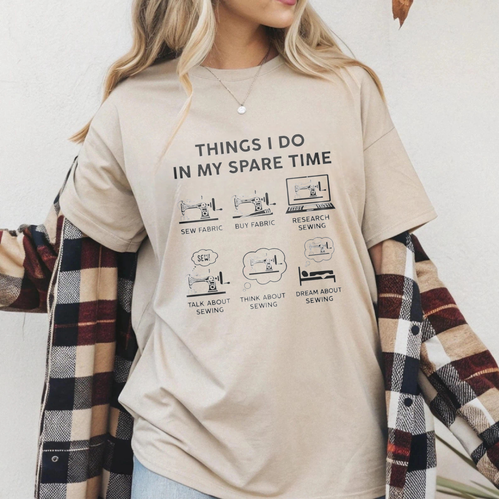 TEECURENT Things I Do In My Spare Time Sewing T-Shirt For Sewing Enthusiasts And Crafters With Fun Sewing Icons And Humorous Quotes WOMEN