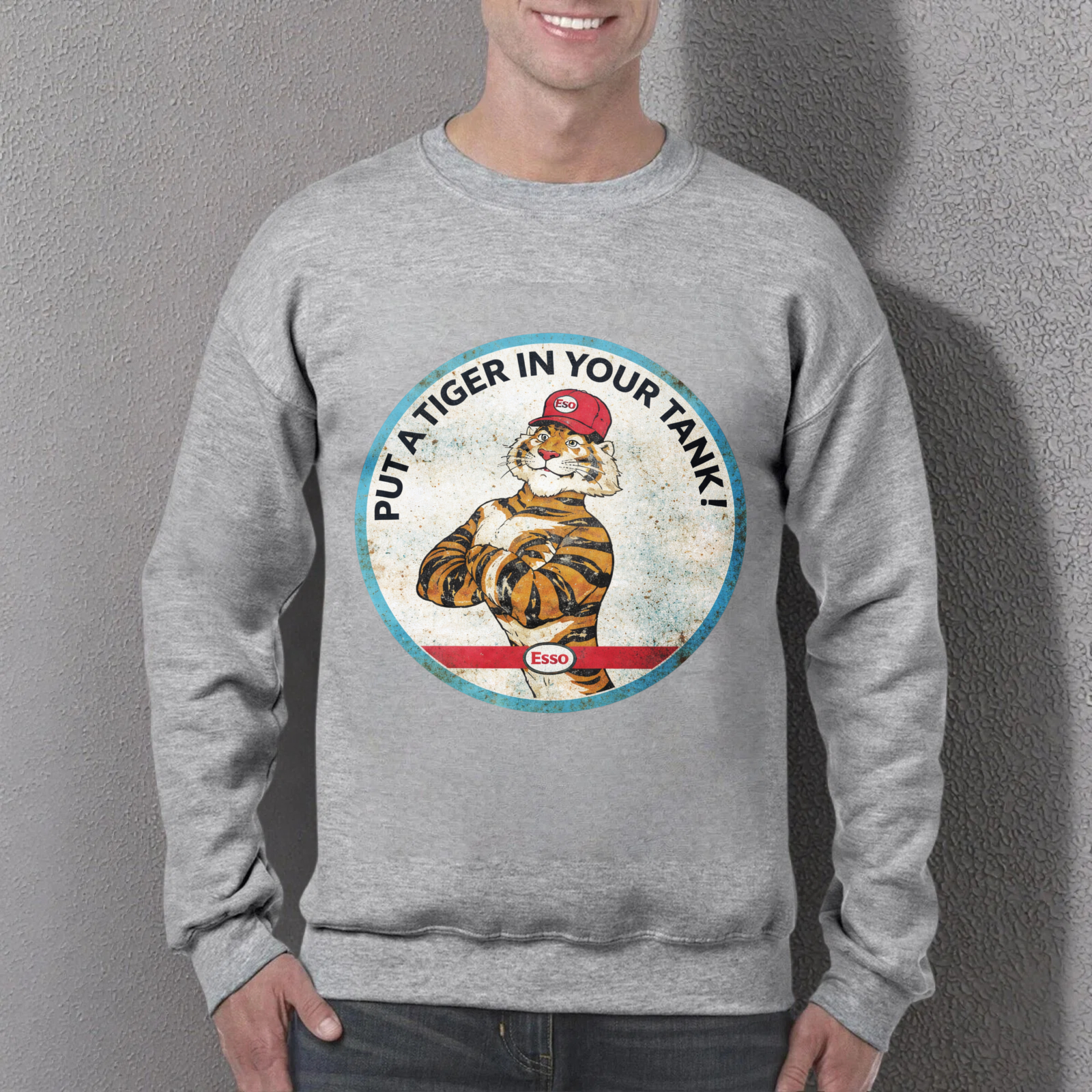 TEECURENT Put A Tiger In Your Tank Vintage Style Sweatshirt With Classic Tiger Logo And Retro Design For Men Women Unisex Casual Wear