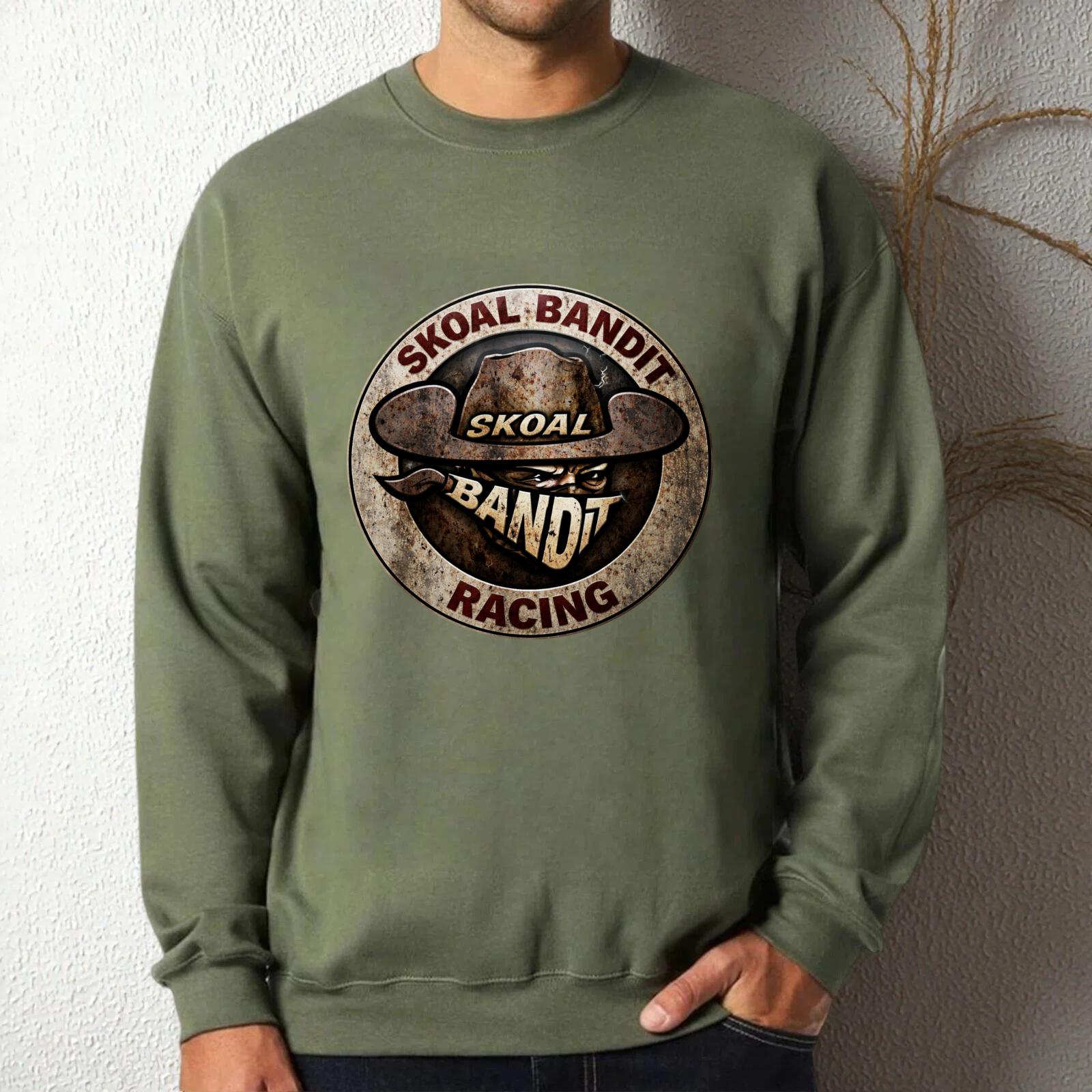 TEECURENT Skual Bandit Racing Logo Sweatshirt Unisex Crewneck Pullover Black Vintage Style Graphic Sweatshirt For Men And Women