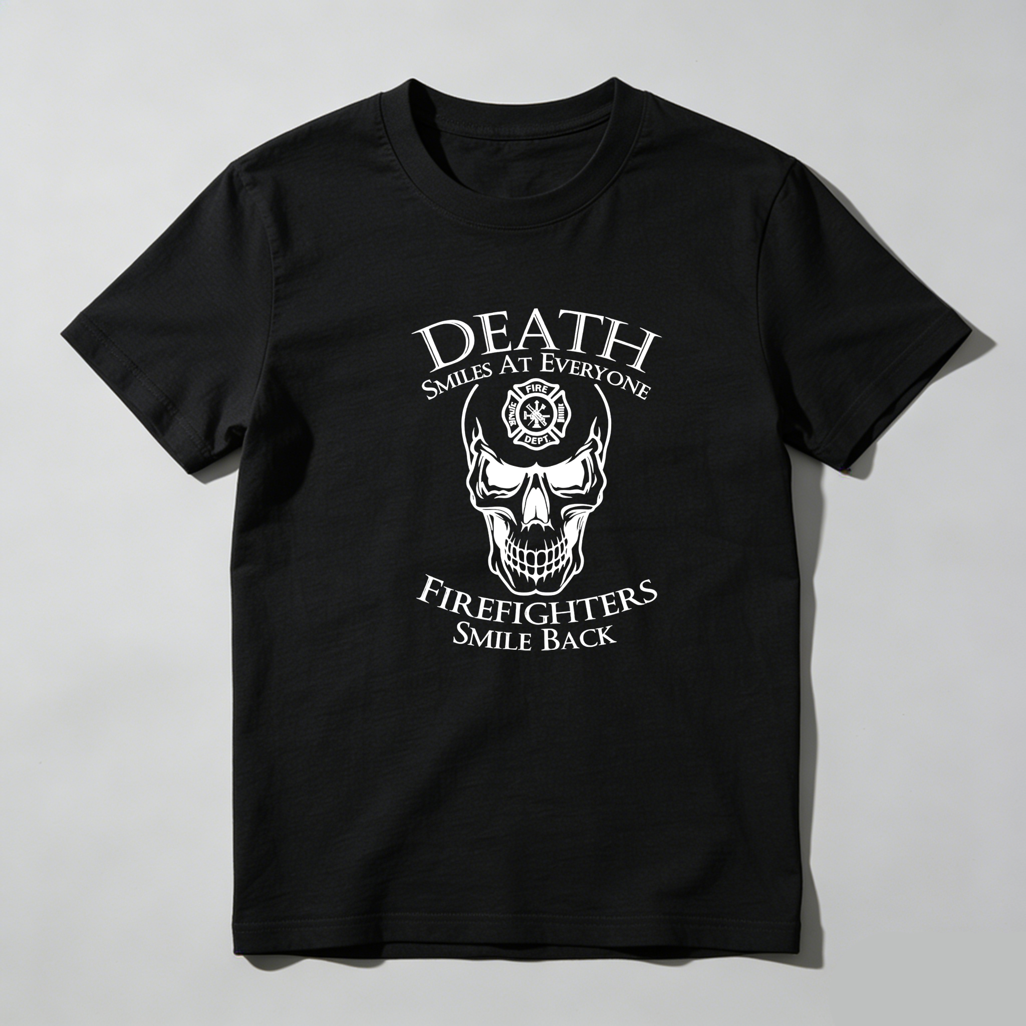 TEECURENT Death Smiles At Everyone Firefighters Smile Back Pure Cotton Short Sleeve T Shirt-TeeCurent