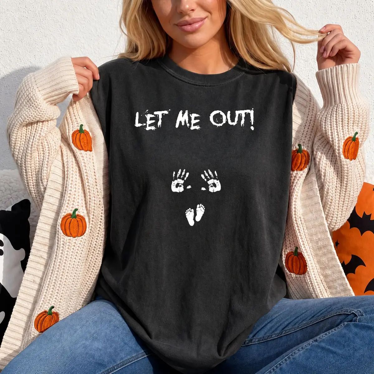 Let Me Out Funny Pregnancy Announcement Halloween T-Shirt