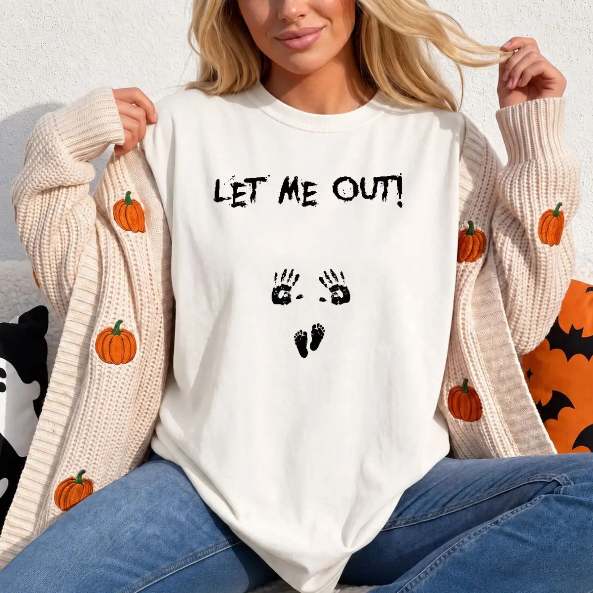 Let Me Out Funny Pregnancy Announcement Halloween T-Shirt