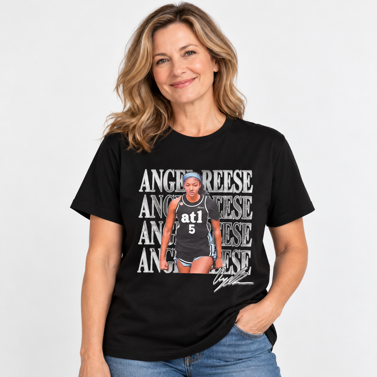 Women Basketball Player Vintage Graphic T-Shirt