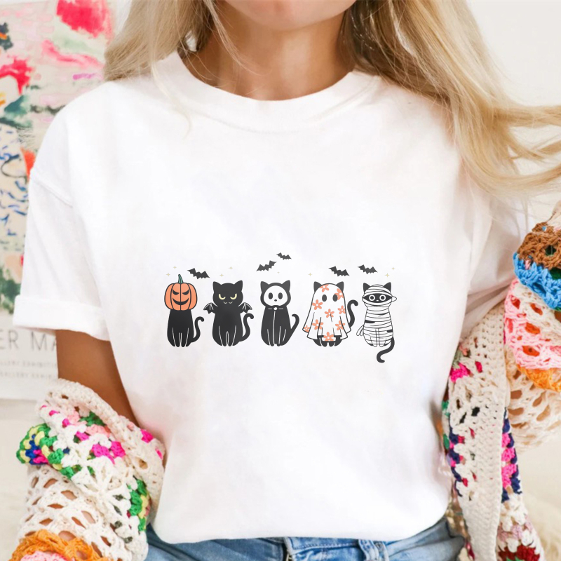 Halloween Cats With Pumpkin And Bats Unisex Classic T-shirt