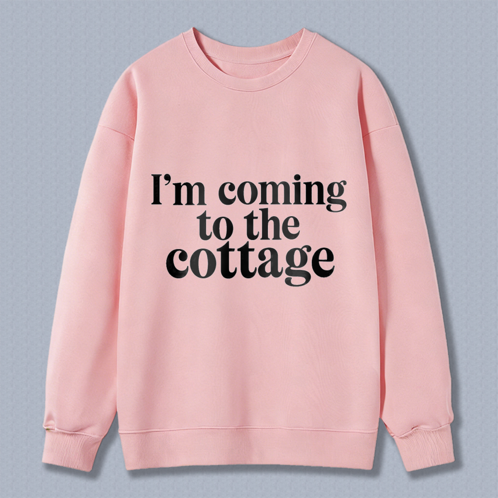 Wardrobecart Im Coming To The Cottage Unisex Classic Sweatshirt