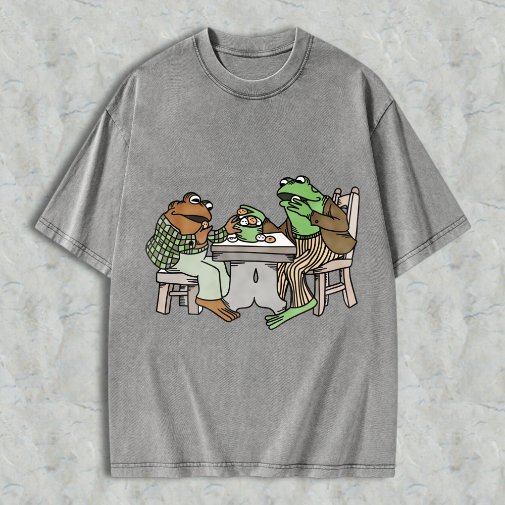 Wardrobecart Frog And Toad Eating Dinner Together Unisex Washed T-shirt