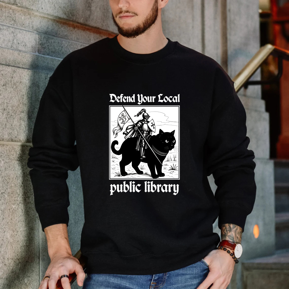 Wardrobecart Cat Knight With Flag And Sword Graphic Unisex Classic Sweatshirt