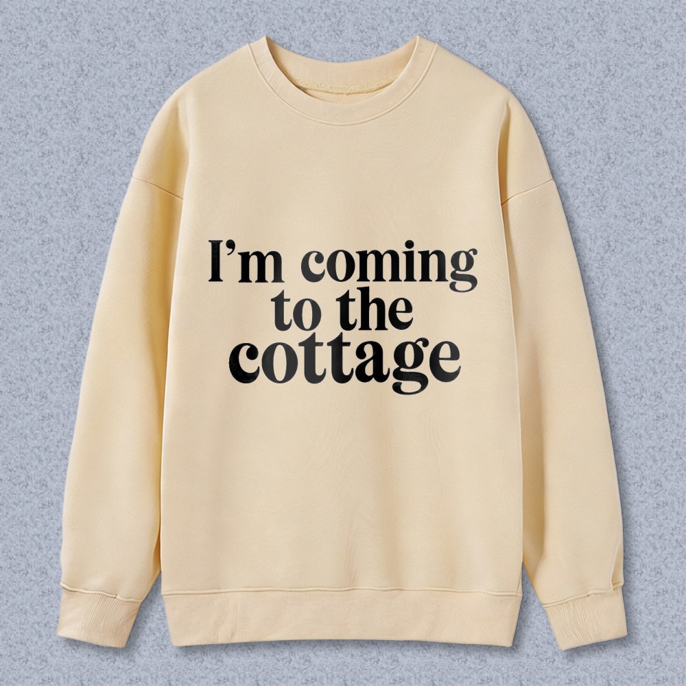 Wardrobecart Im Coming To The Cottage Unisex Classic Sweatshirt