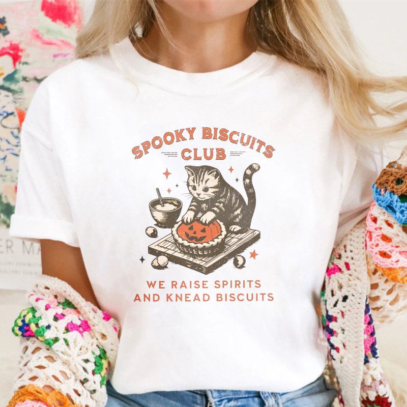 Spooky Biscuits Club Cat Kneading Pumpkin Pie, Unisex Classic T-shirt