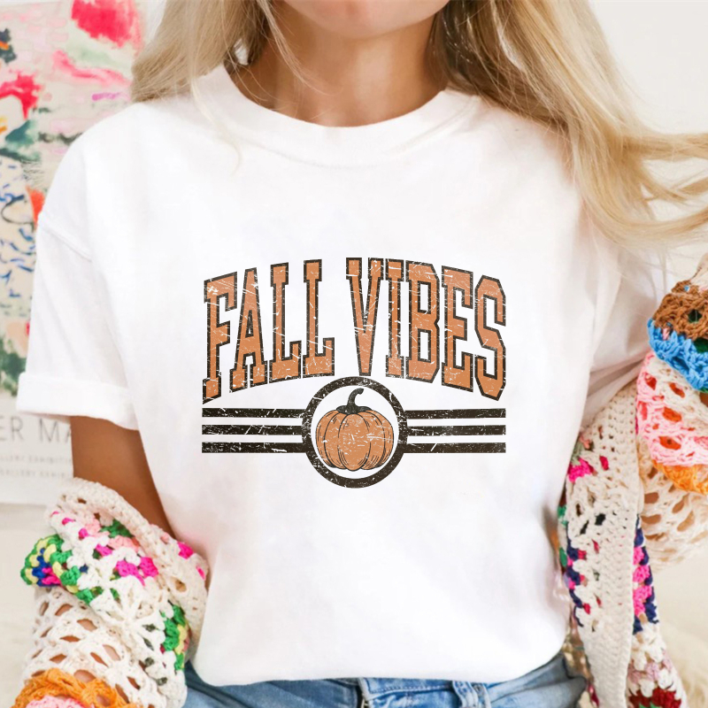 Fall Vibes Pumpkin Retro Graphic, Unisex Classic T-shirt