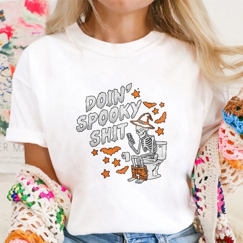 Doin Spooky Shit Skeleton On Toilet With Bats And Stars Halloween Graphic T-shirt