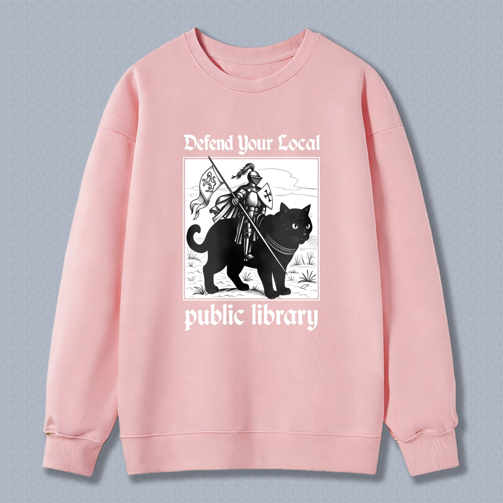 Wardrobecart Cat Knight With Flag And Sword Graphic Unisex Classic Sweatshirt