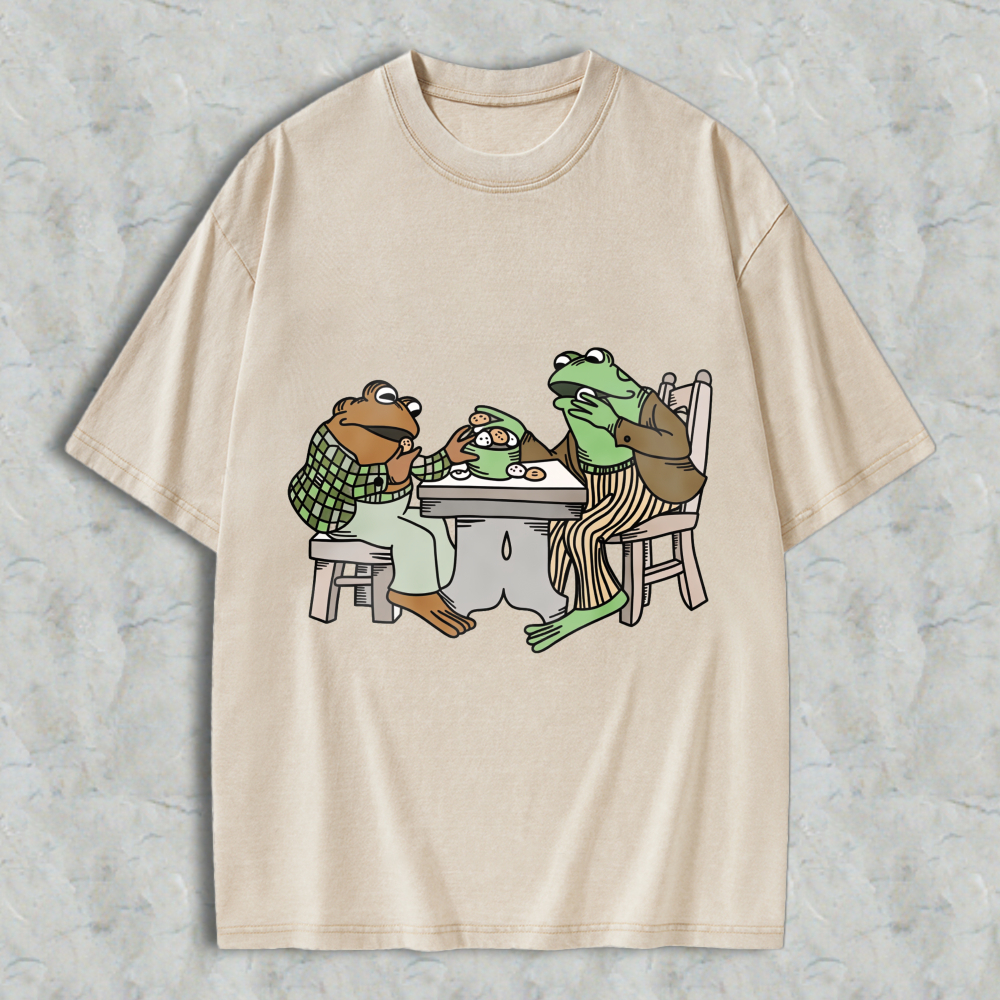 Wardrobecart Frog And Toad Eating Dinner Together Unisex Washed T-shirt