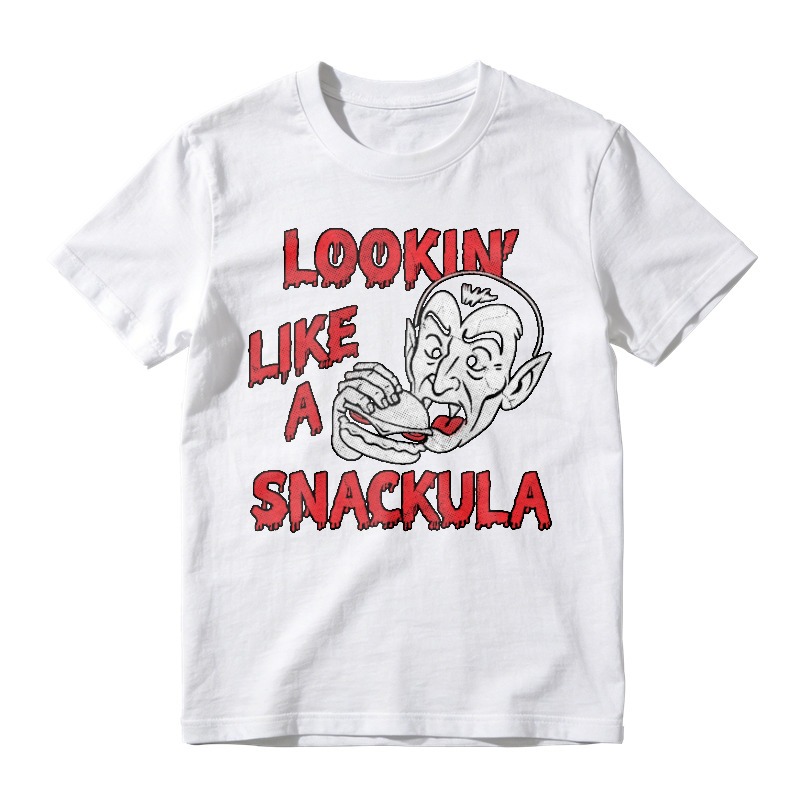 Lookin Like A Snackula Vampire Eating Sandwich Funny Halloween Graphic T-shirt