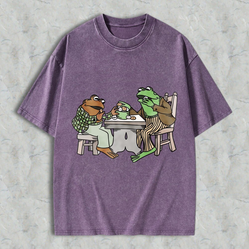 Wardrobecart Frog And Toad Eating Dinner Together Unisex Washed T-shirt