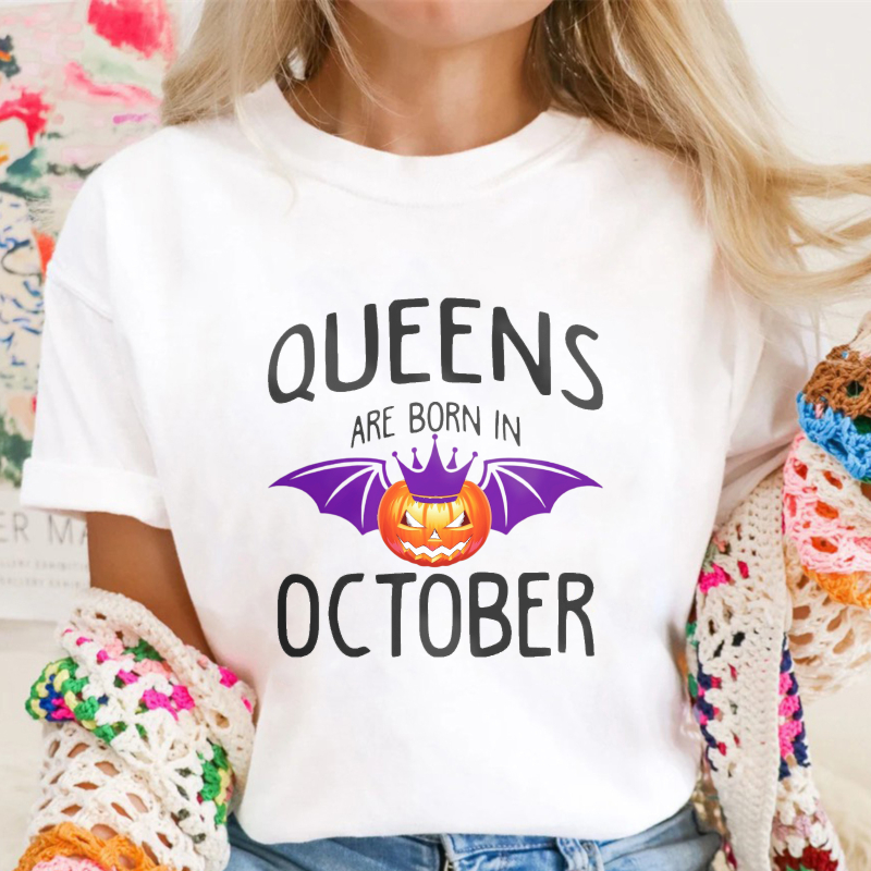 Queens Are Born In October Halloween Pumpkin Bat Unisex Classic T-shirt