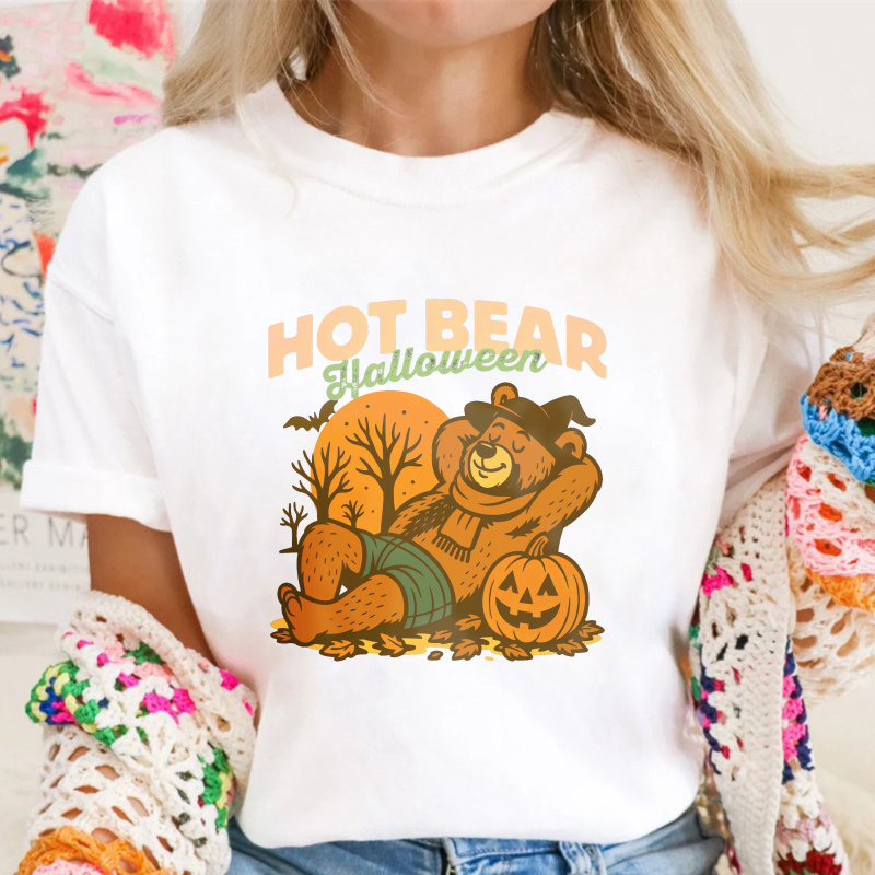 Hot Bear Halloween Pumpkin Scarecrow Autumn Fall Unisex Classic T-shirt