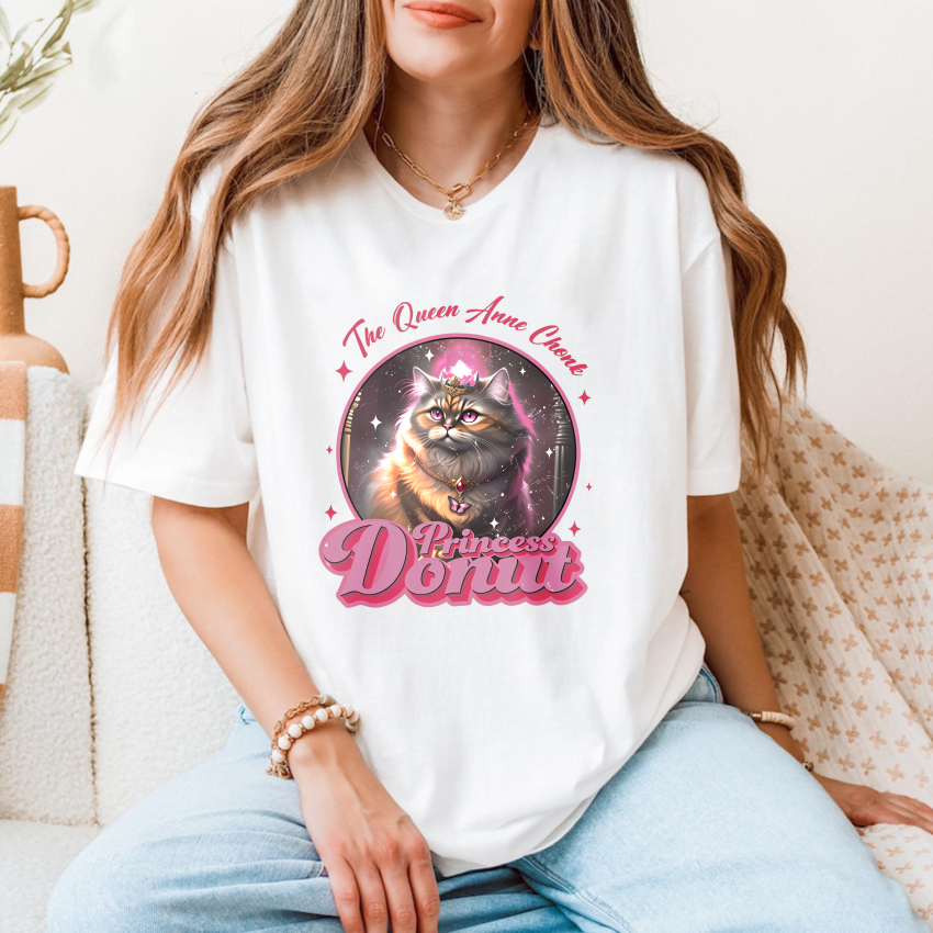 Wardrobecart The Queen Anne Cat Princess Donut Tshirt