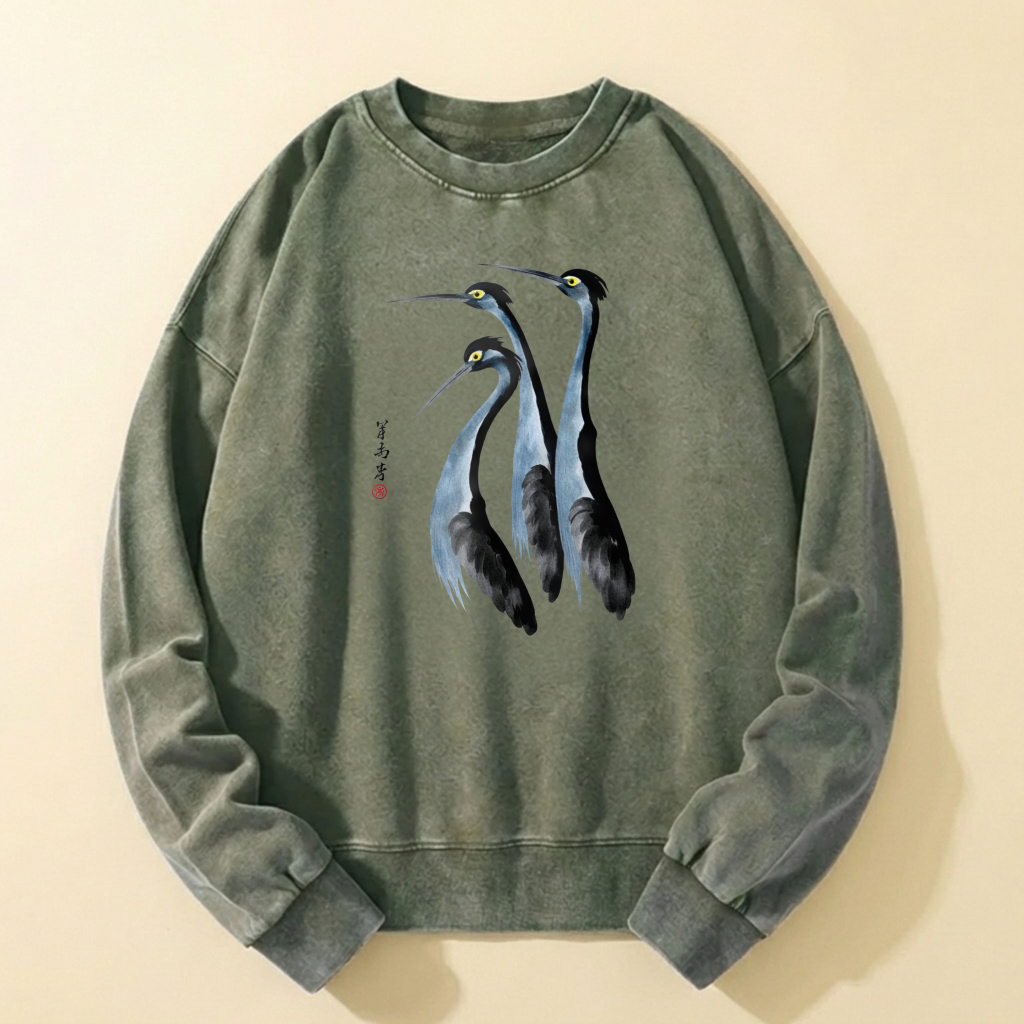 Elegant Crane Print Sweatshirt Unisex Crewneck Long Sleeve Casual Top Artistic Bird Design Fashionable Comfortable Wear