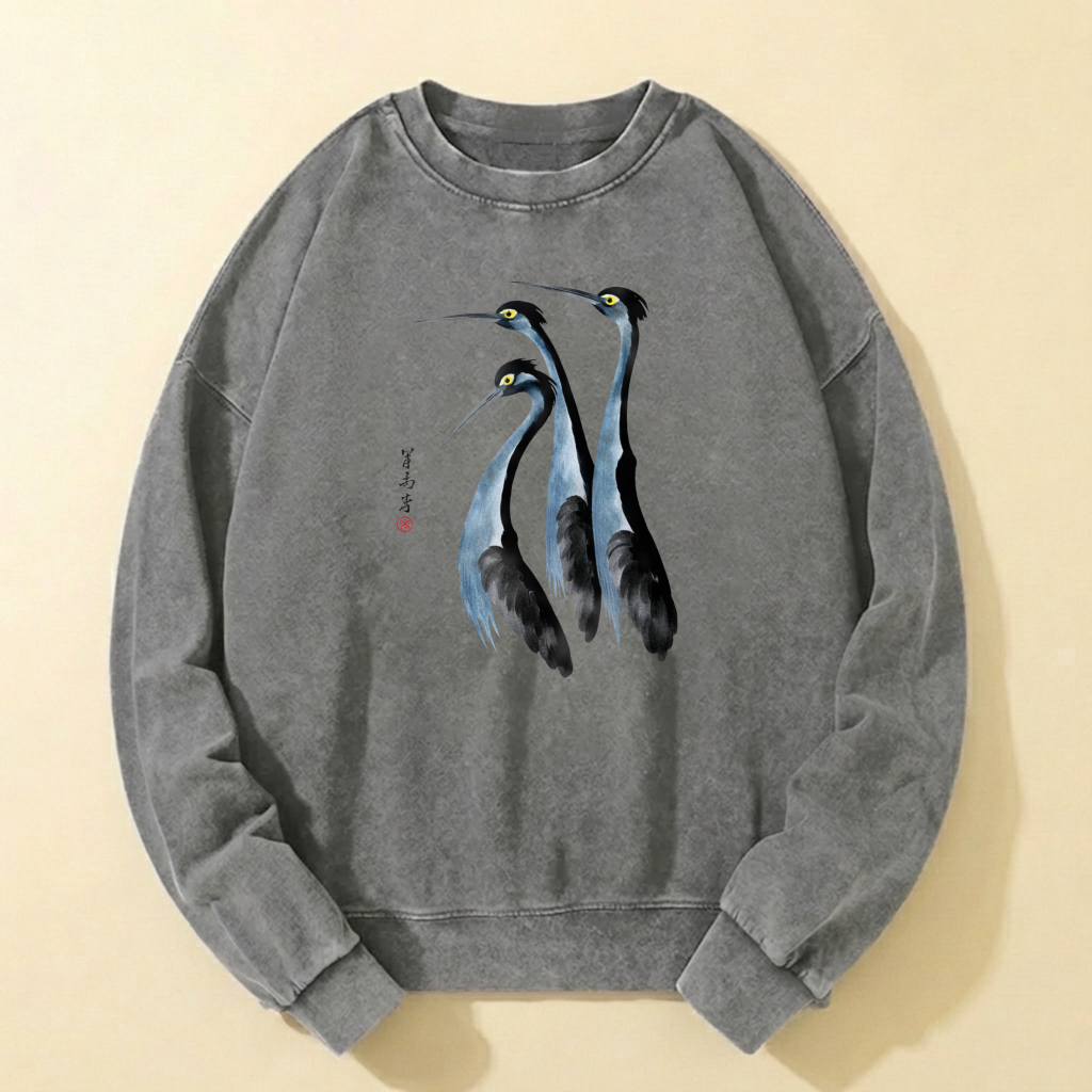 Elegant Crane Print Sweatshirt Unisex Crewneck Long Sleeve Casual Top Artistic Bird Design Fashionable Comfortable Wear