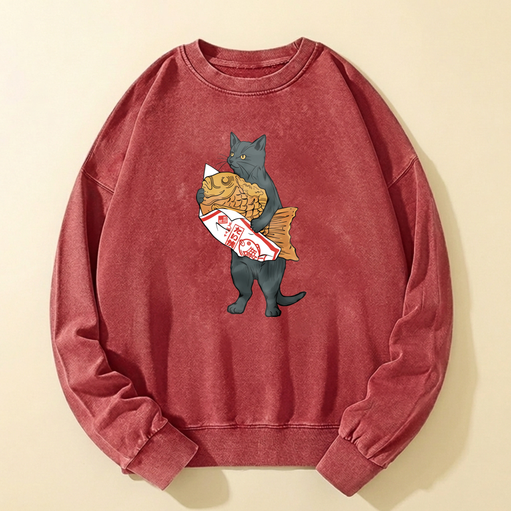 Cat Holding Chicken Wings Sweatshirt Unisex Crewneck Casual Graphic Pullover Black