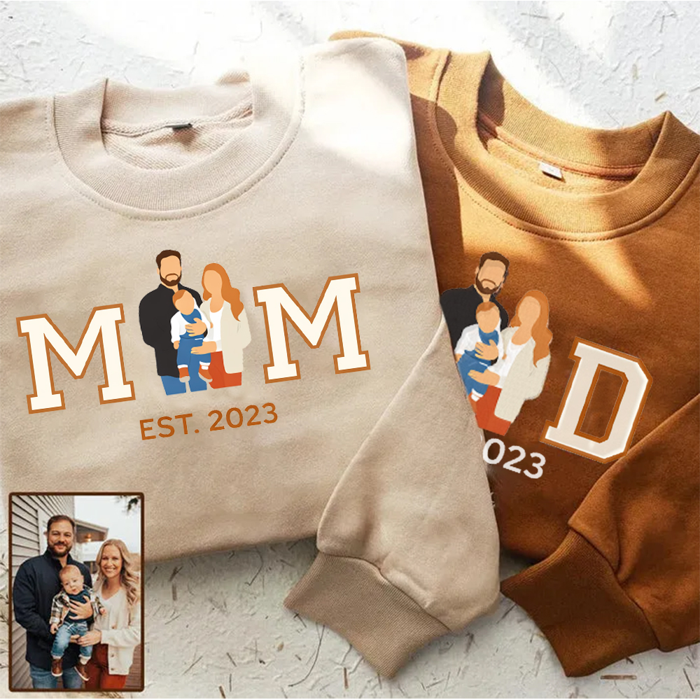 Personalized anime-print family photo hoodies/T-shirts
