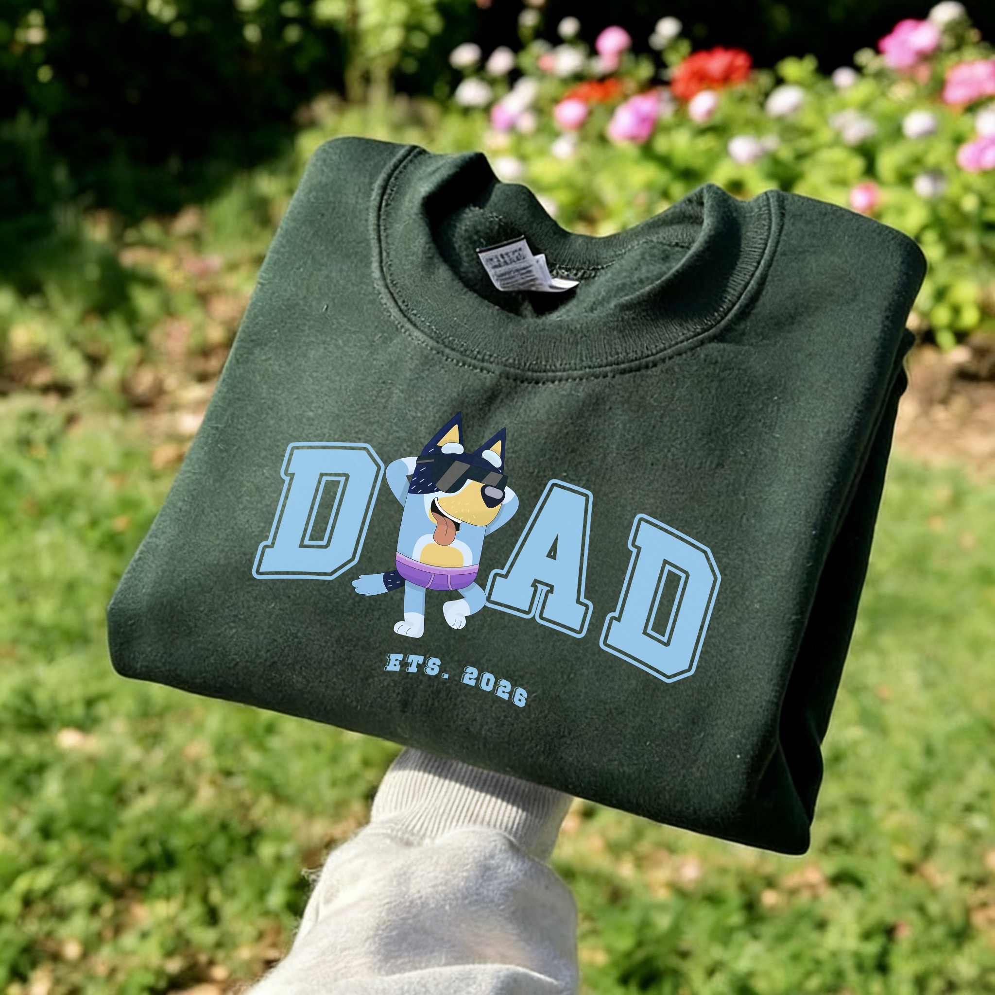 Custom-printed matching sweatshirts for parents and children based on photos (Bluey)