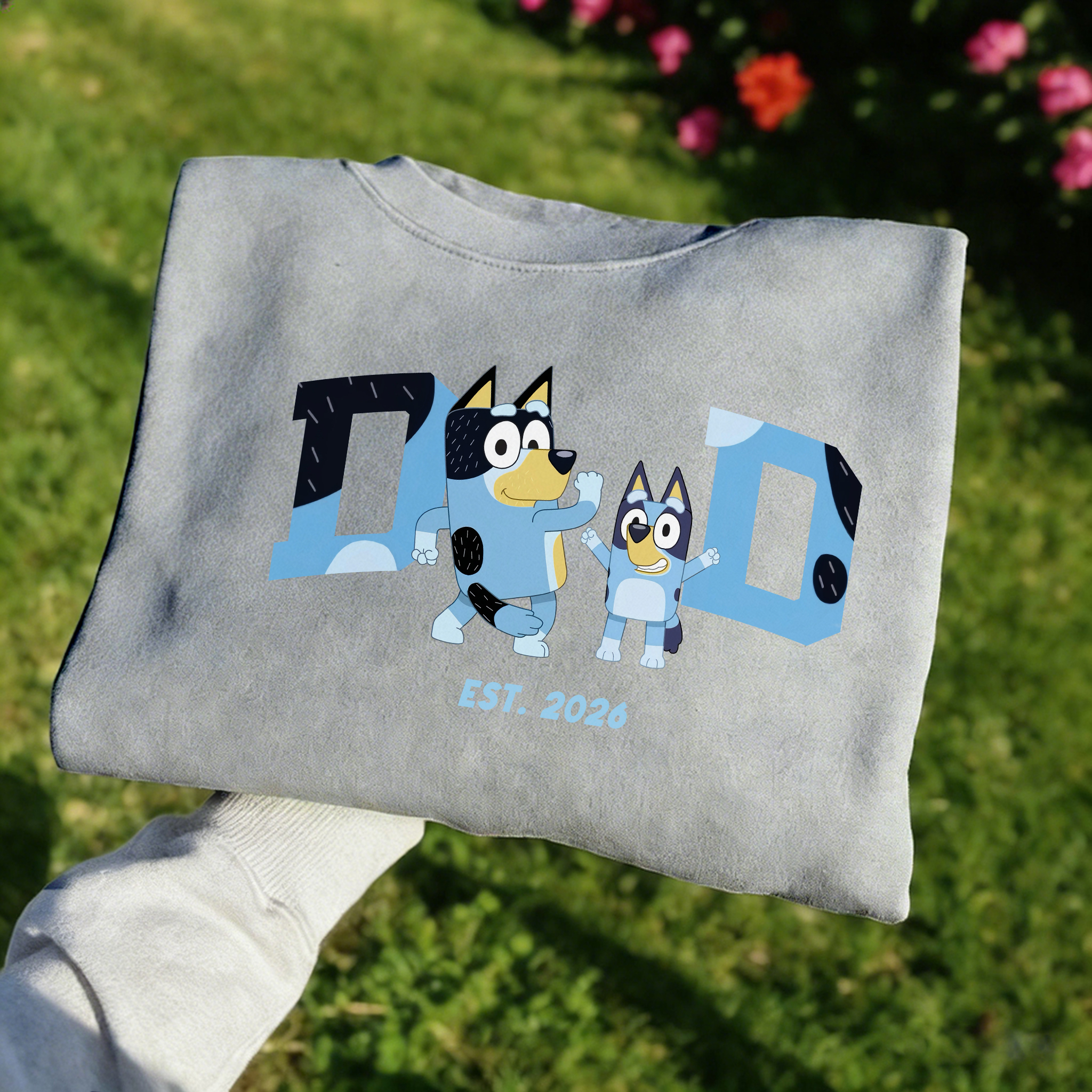 Custom-printed matching sweatshirts for parents and children based on photos (Bluey)