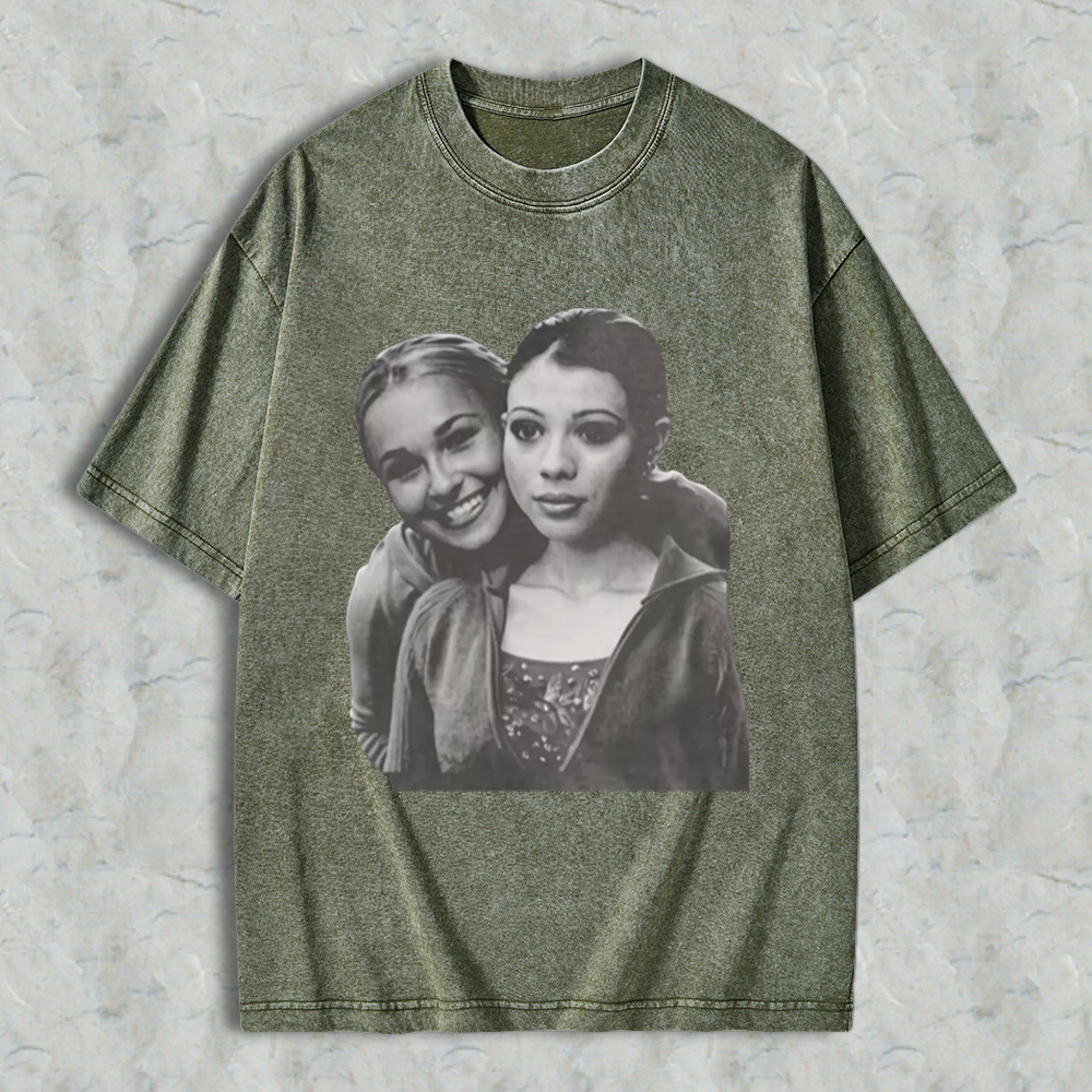 Hayden Panettiere Michelle Trachtenberg Retro Portrait Graphic T-Shirt Unisex Cotton Washed t-shirt