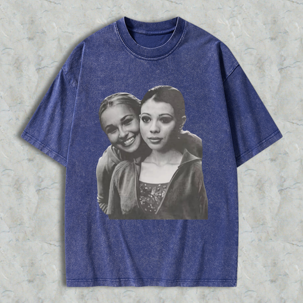 Hayden Panettiere Michelle Trachtenberg Retro Portrait Graphic T-Shirt Unisex Cotton Washed t-shirt