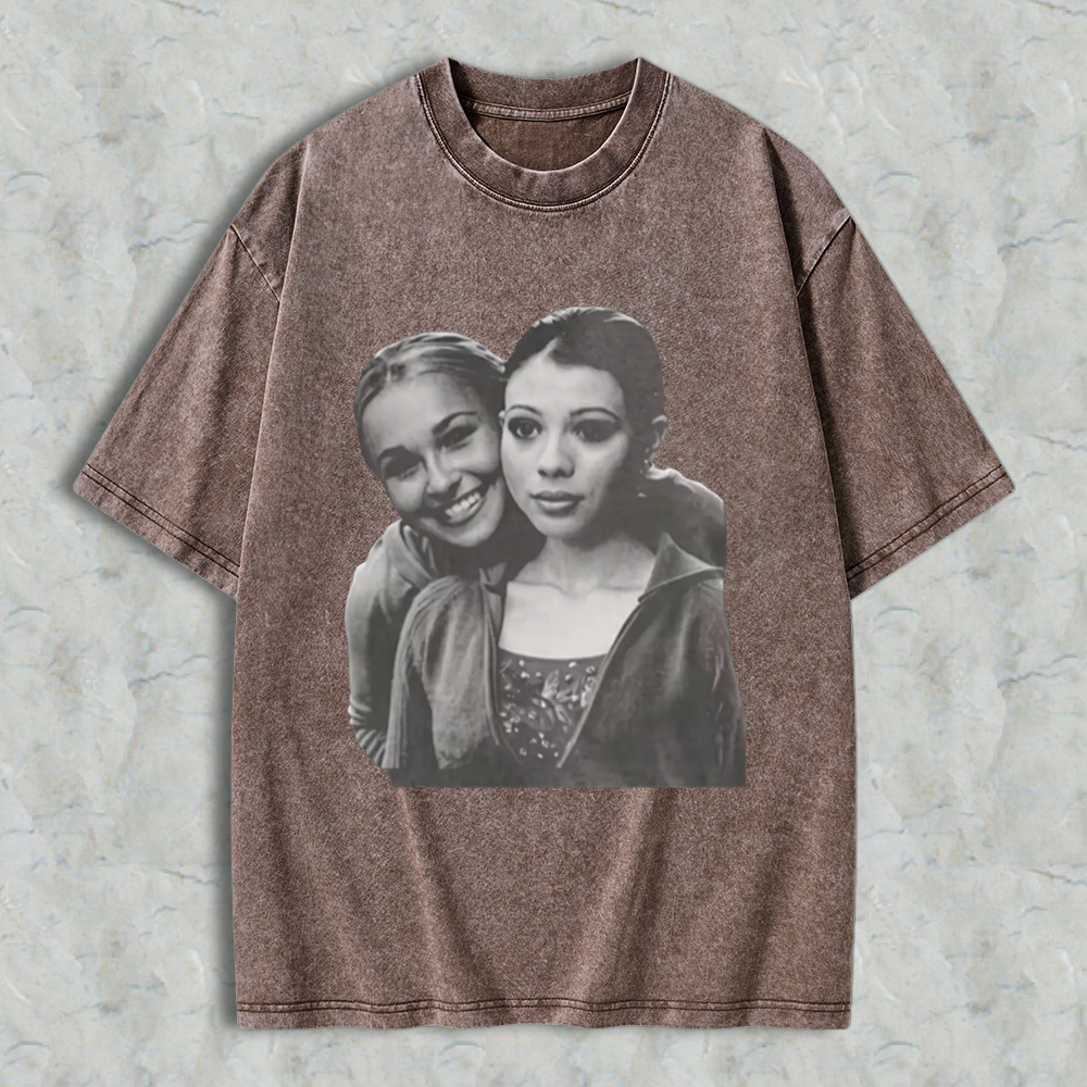 Hayden Panettiere Michelle Trachtenberg Retro Portrait Graphic T-Shirt Unisex Cotton Washed t-shirt