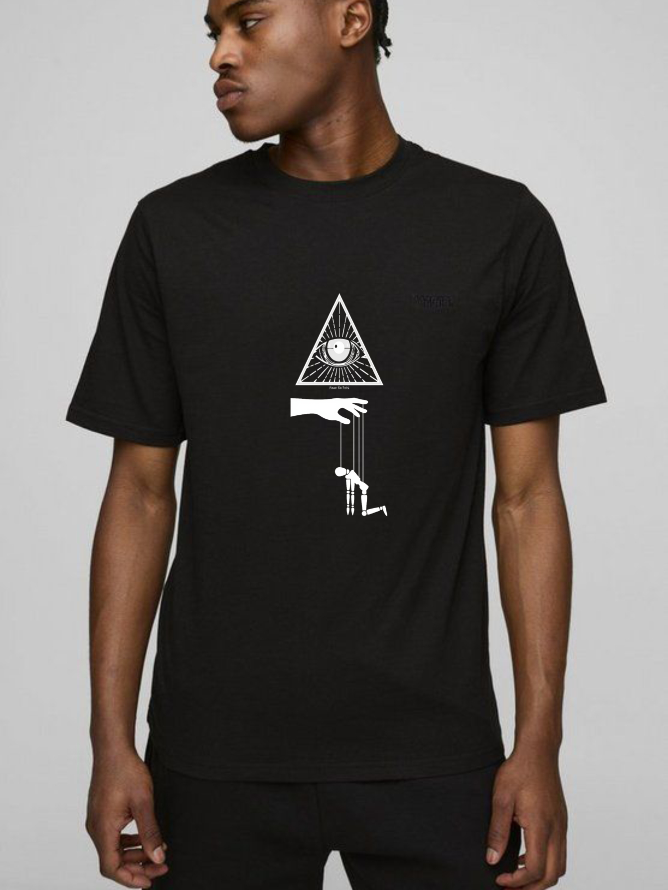 Dorawear™All Seeing Eye Puppet Master Control Symbol  T Shirt