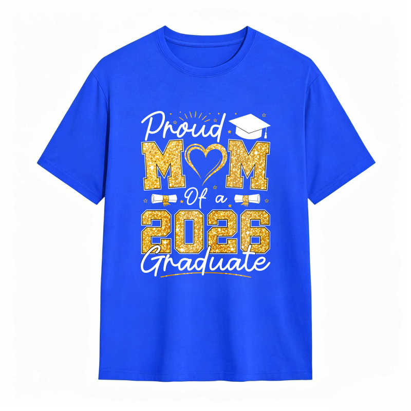 Dorawear™ Proud Mom Of A 2026 Graduate With Graduation Cap And Heart Design Unisex Classic T-shirt