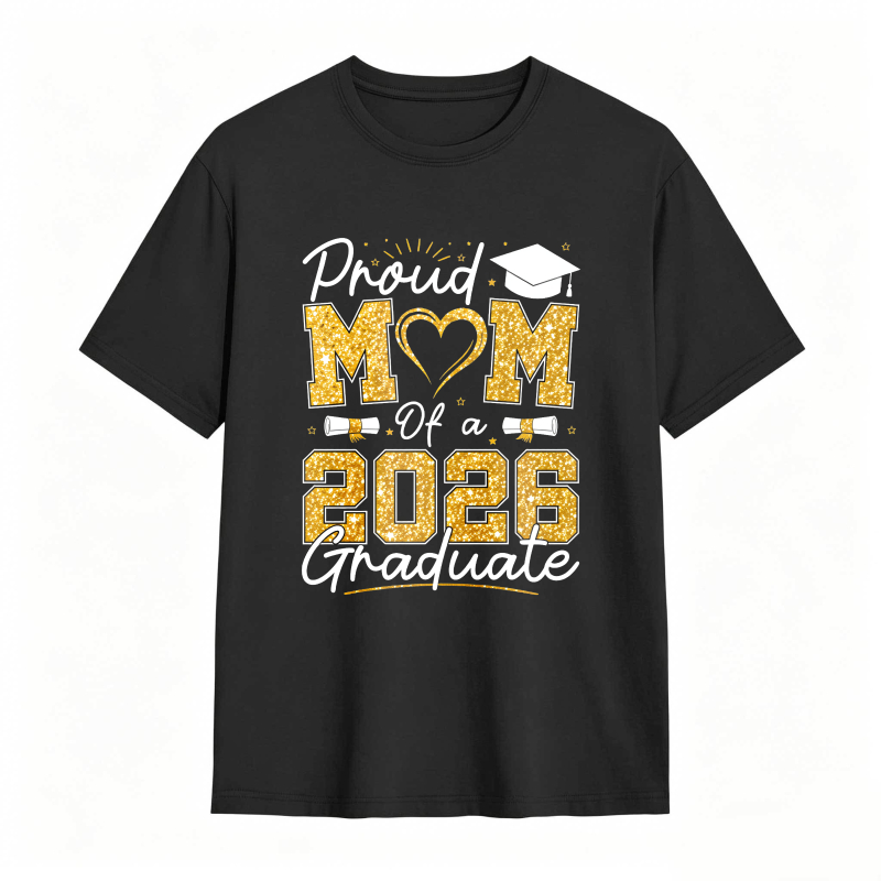 Dorawear™ Proud Mom Of A 2026 Graduate With Graduation Cap And Heart Design Unisex Classic T-shirt