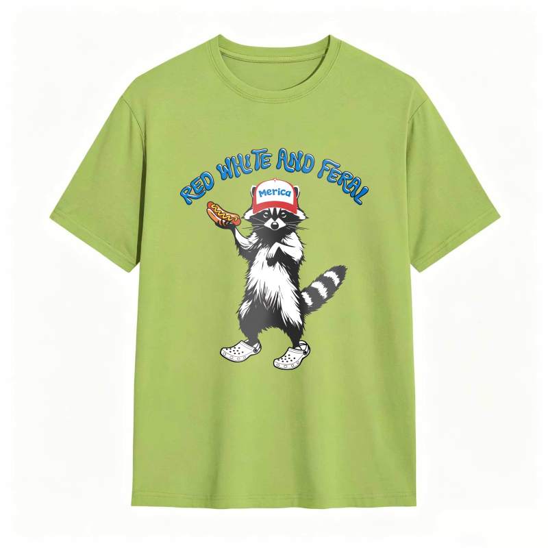 USA Red White Feral Racoon Vintage Hot Dog Party America Patriotic Racoon Tshirt