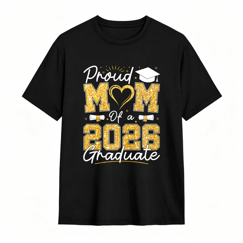 Dorawear™ Proud Mom Of A 2026 Graduate With Graduation Cap And Heart Design Unisex Classic T-shirt