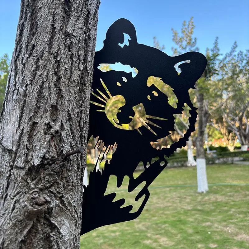 Peeping middle finger animal metal sign-Yard Art Decor