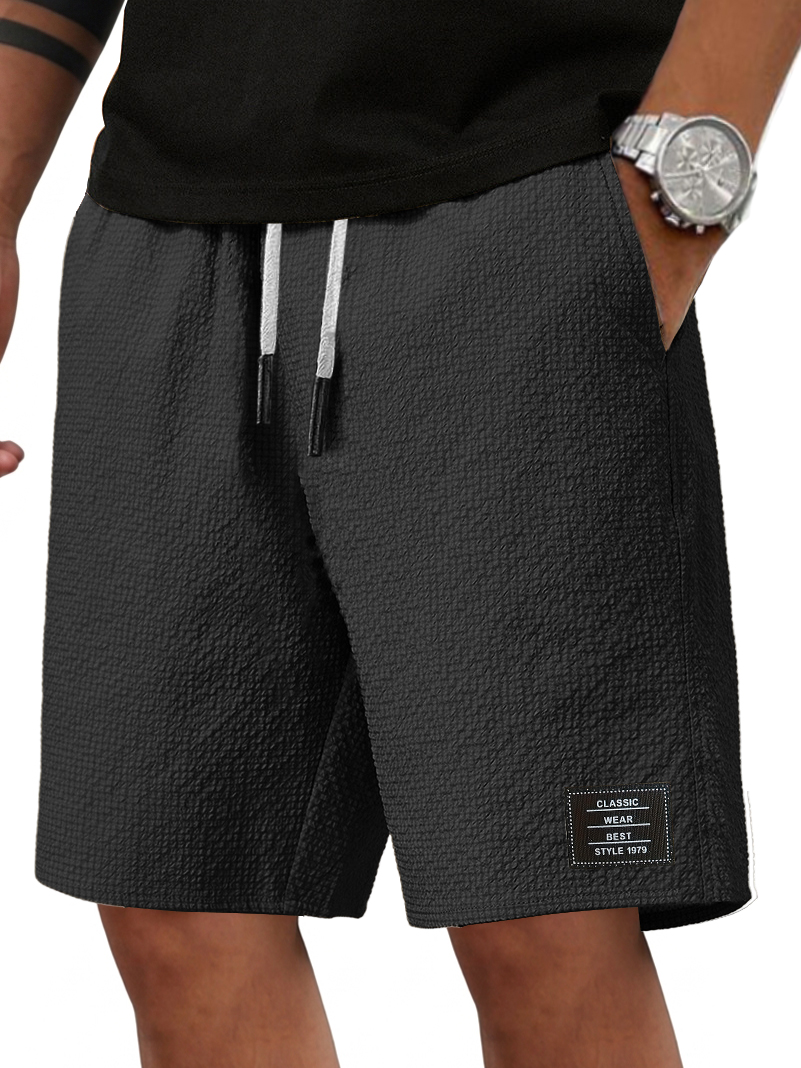 Men's Fashionable Casual Everyday Textured Fabric Embroidered Logo Pocket Shorts