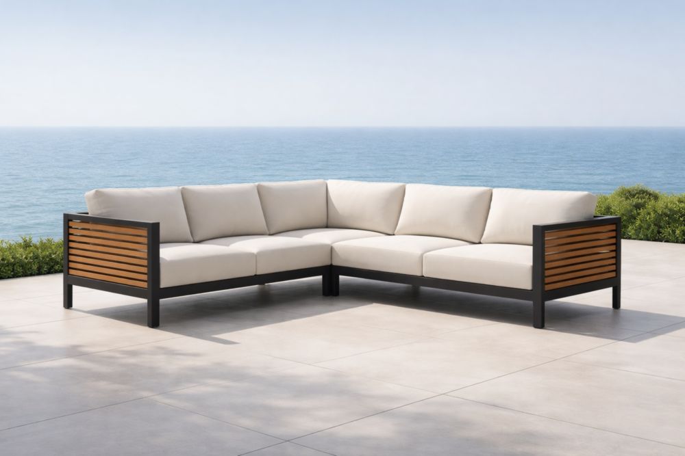Divano angolare da esterno in legno e alluminio con cuscini beige