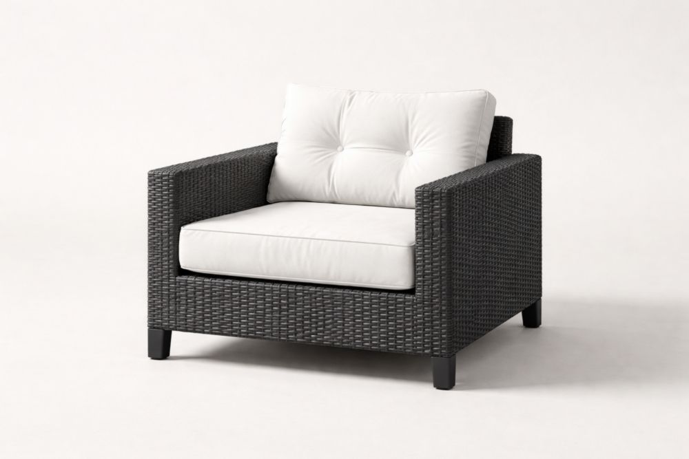 Poltrona in Rattan Sintetico Grigio con Cuscini Bianchi
